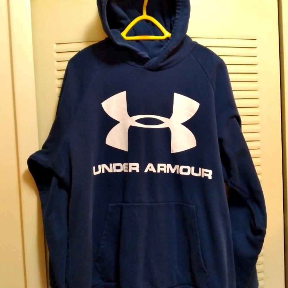 Under Armour Hoodie